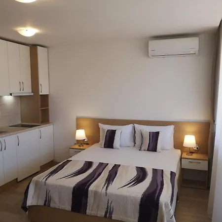 South アパート ネセバル